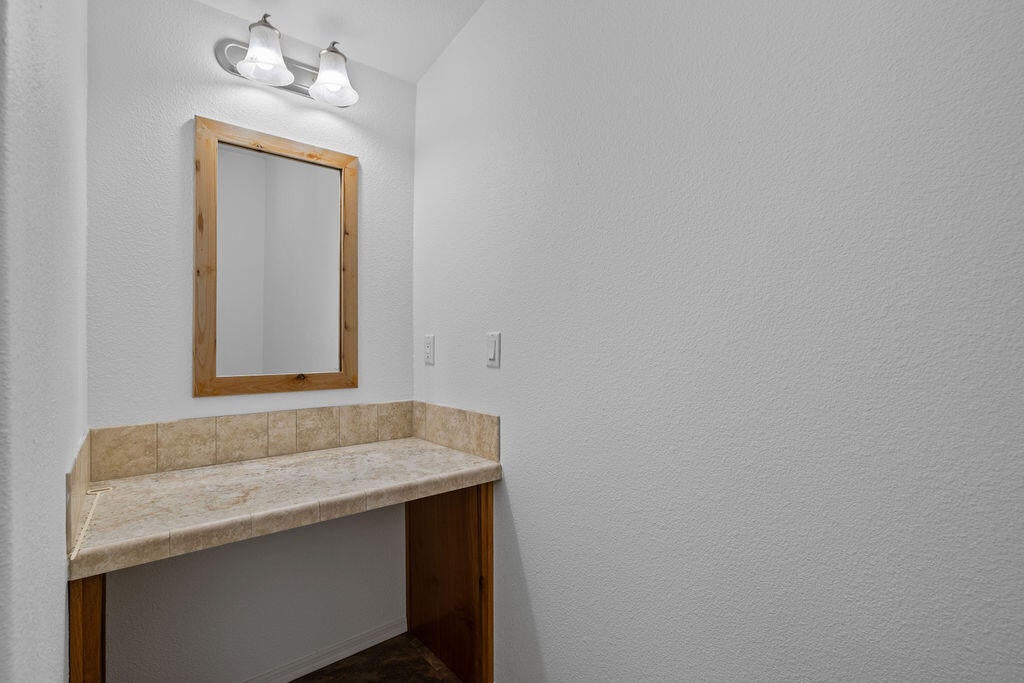 55053 Tamarack Road Bend, OR 97707 - Photo 23 of 41 23