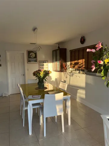 $1,050,000 | 380 Southeast 12th Avenue, Pompano Beach, FL 33060