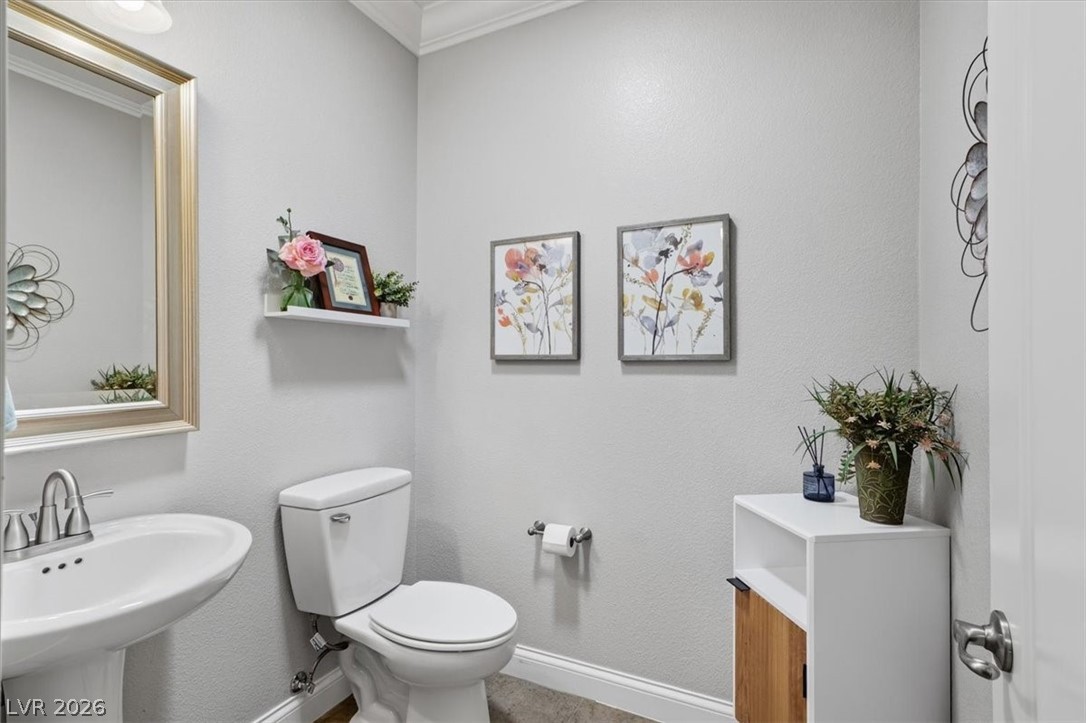 2081 Thames View Street Henderson, NV 89044 - Photo 16 of 39 Half Bath