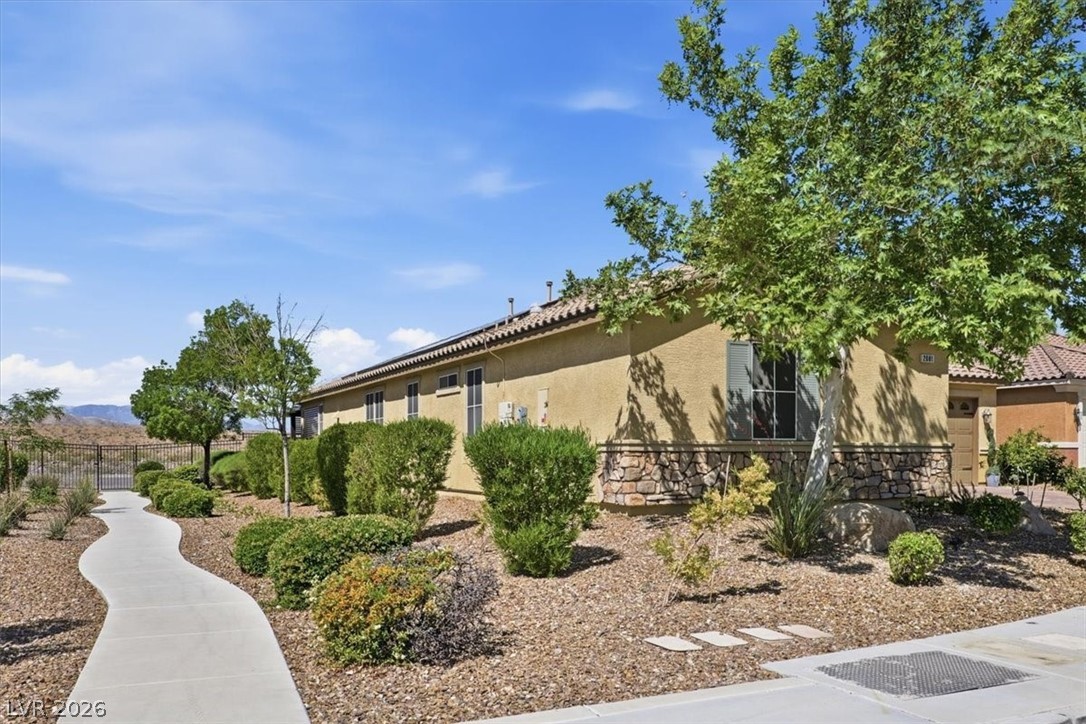 2081 Thames View Street Henderson, NV 89044 - Photo 31 of 39 Side