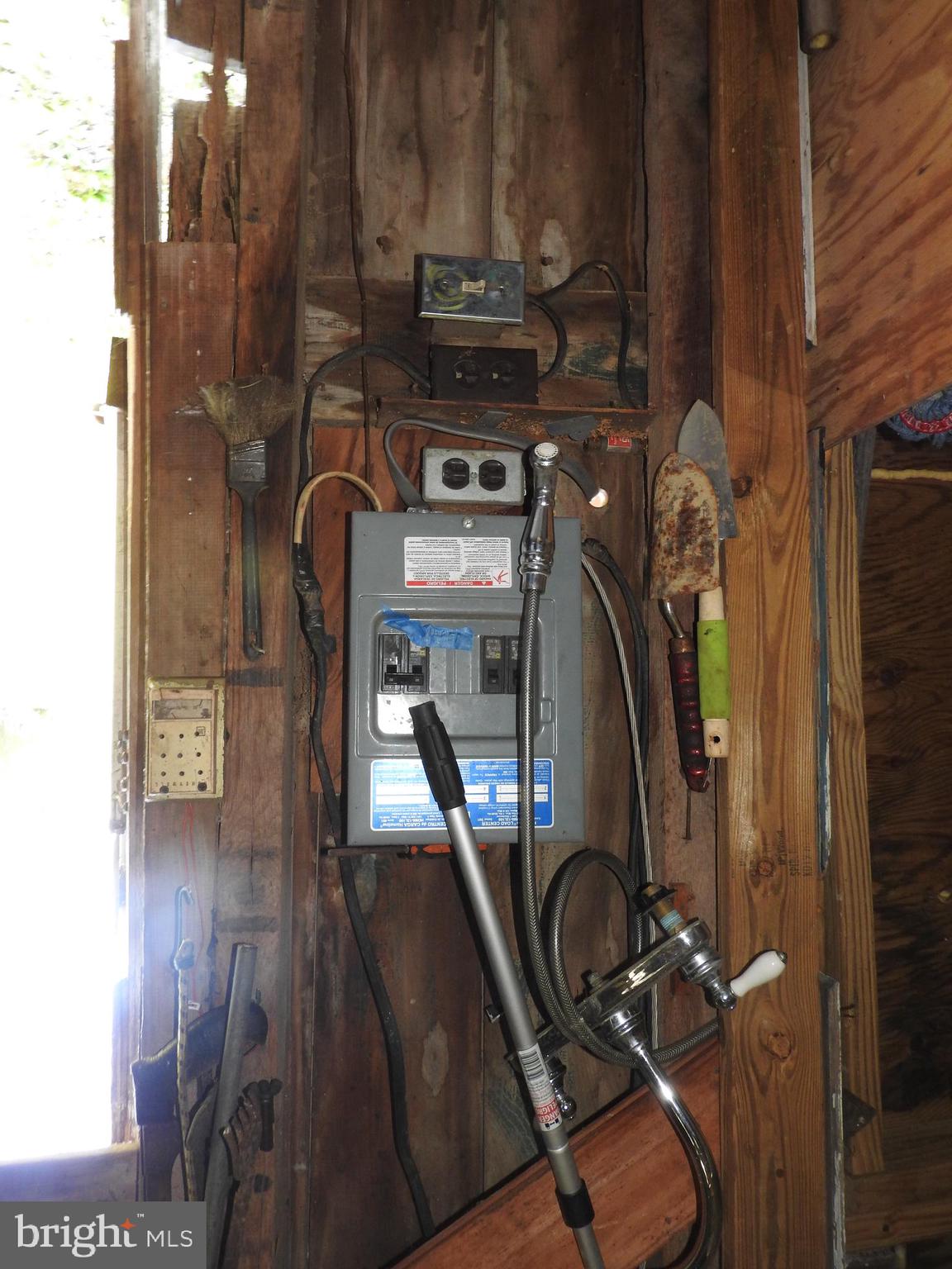 5836 Hudson Wharf Road Cambridge, MD 21613 - Photo 27 of 30 Electric in Shed