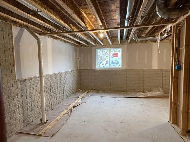 $396,140 | N162-w21870 Poppy Road, Jackson, WI 53037