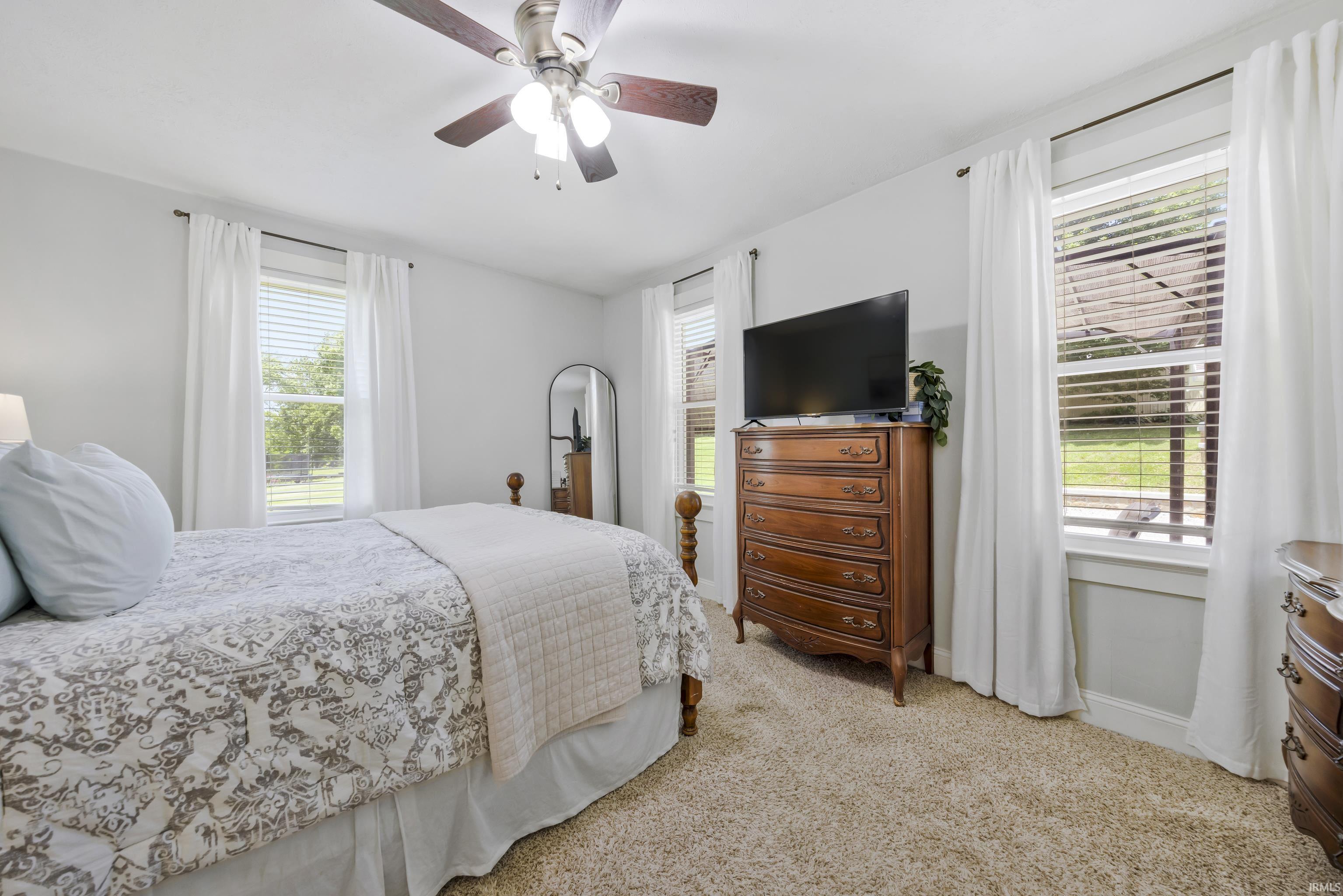 8733 New Harmony Road Evansville, IN 47720 - Photo 12 of 41