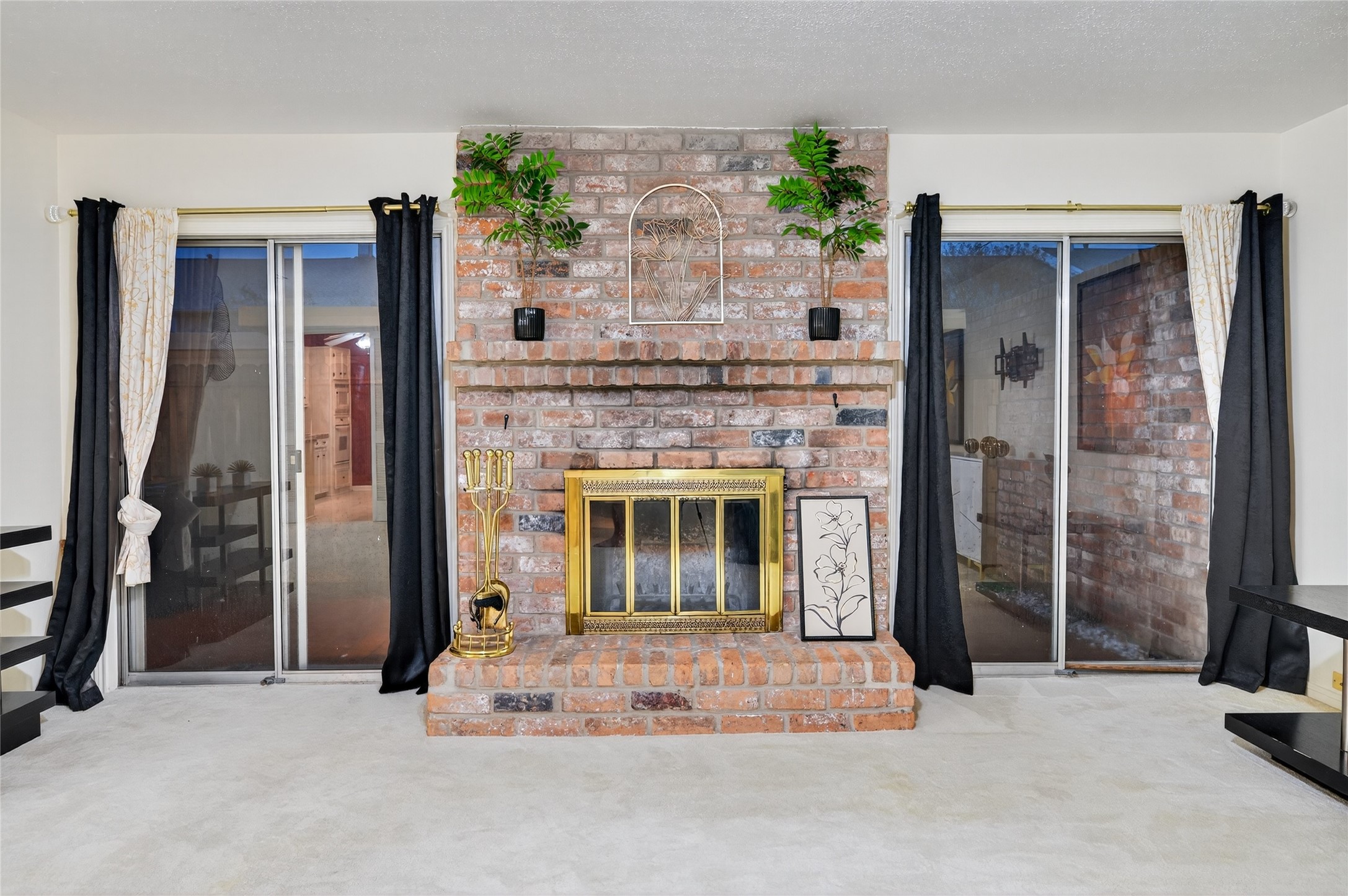 14724 Perthshire Road, Unit F Houston, TX 77079 - Photo 11 of 33 Gallery Image 11