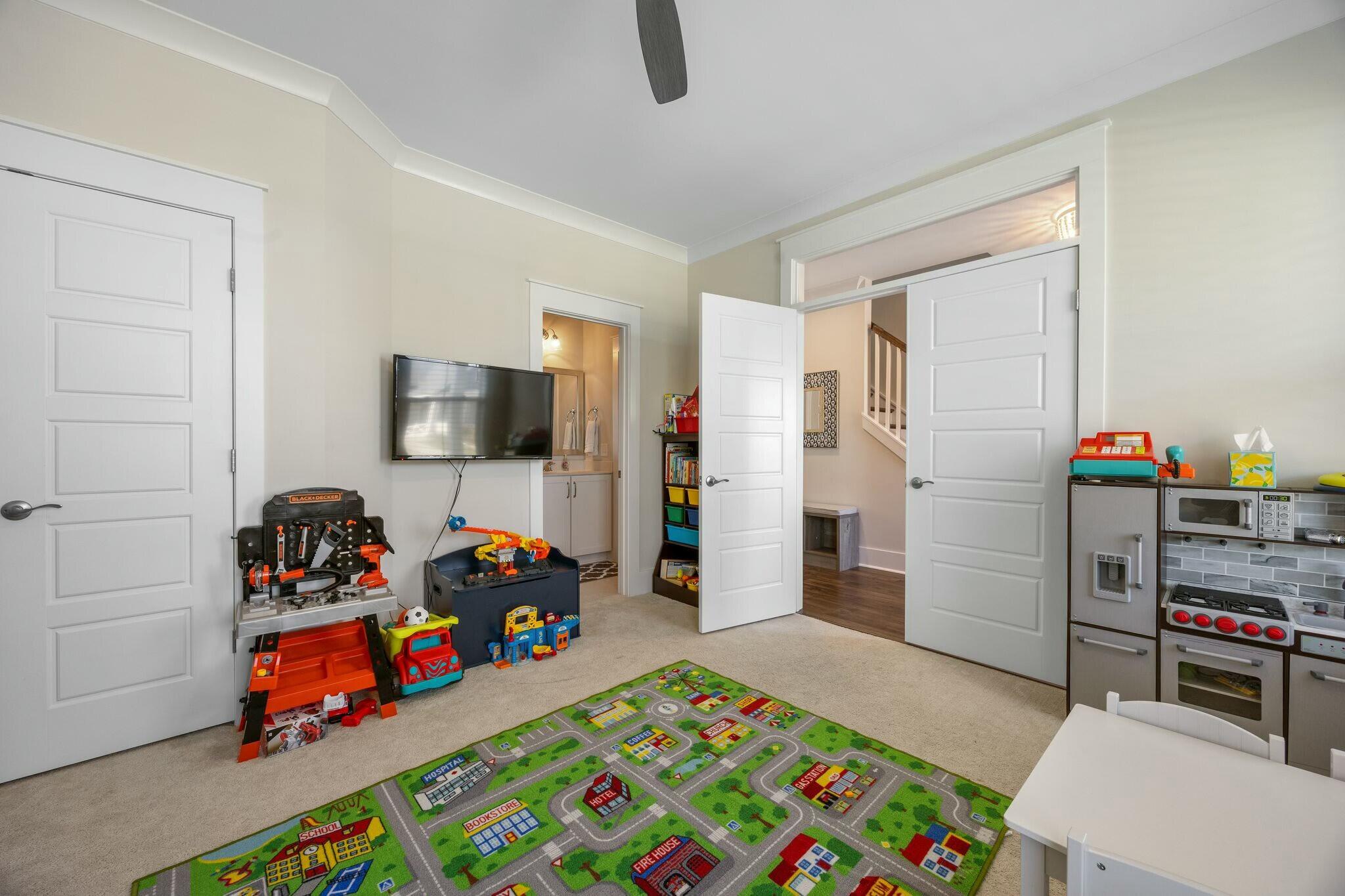 889 Carnes Crossing Summerville, SC 29486 - Photo 18 of 55 First Floor Suite