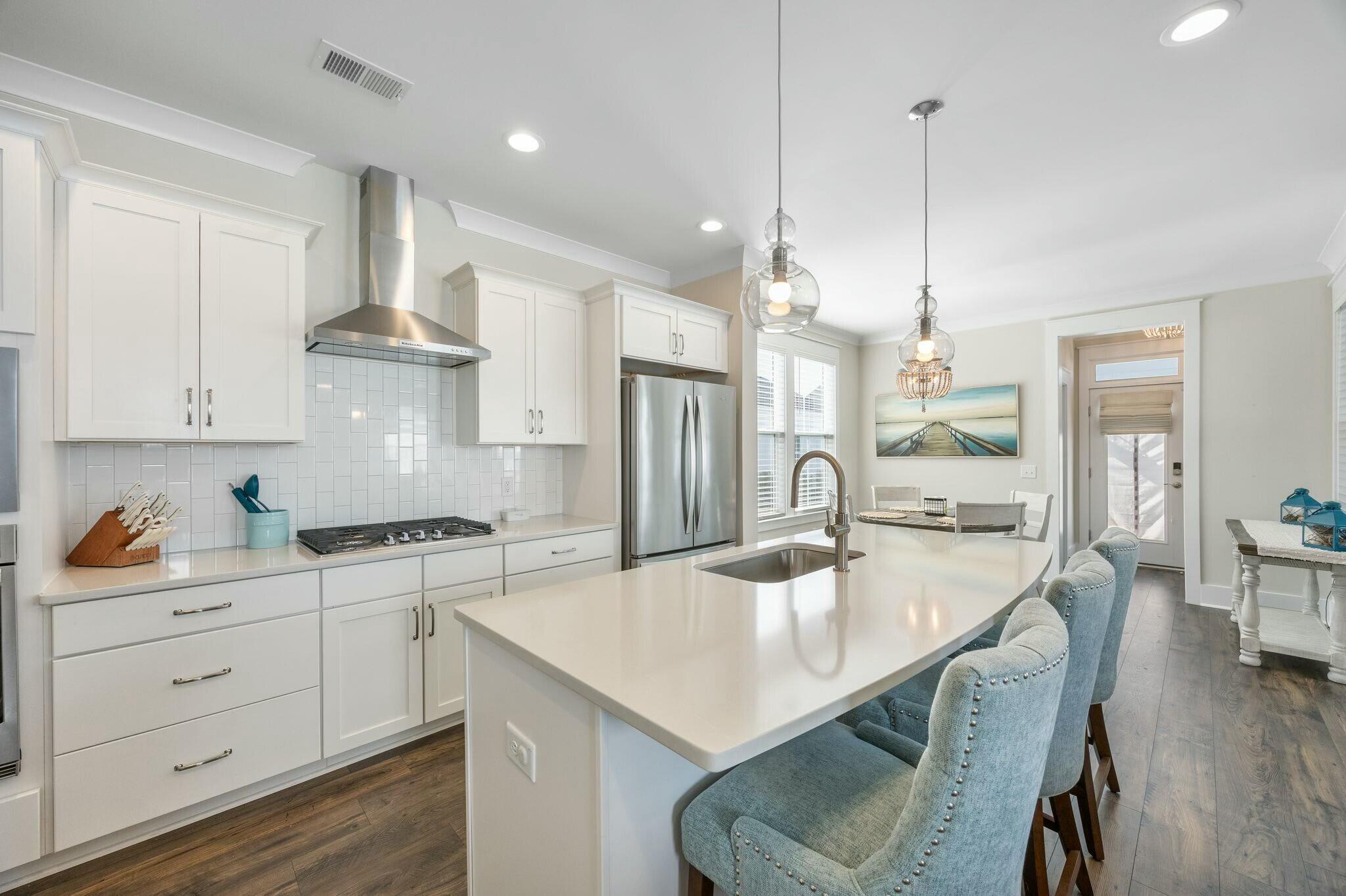 889 Carnes Crossing Summerville, SC 29486 - Photo 21 of 55 Kitchen