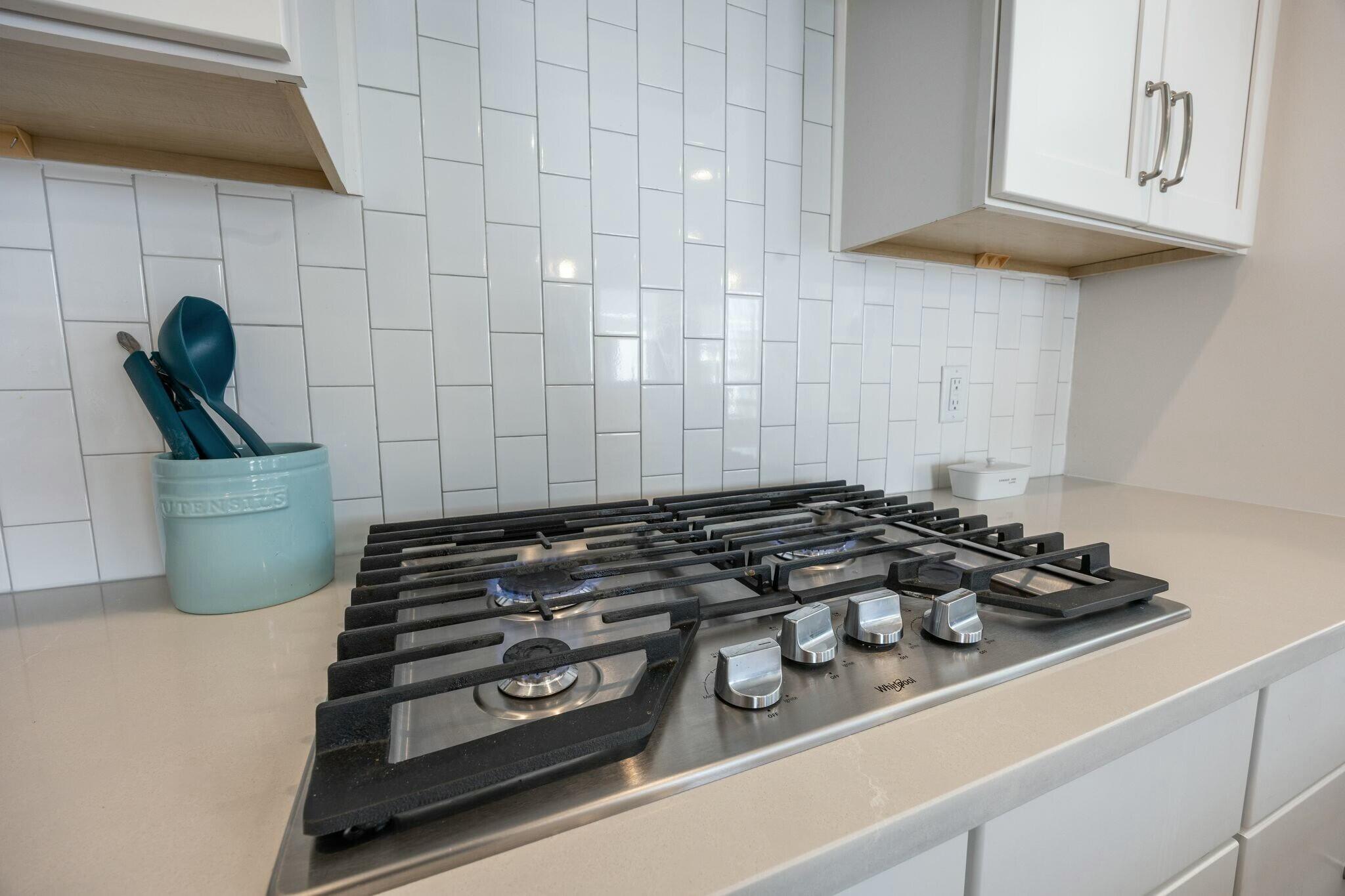 889 Carnes Crossing Summerville, SC 29486 - Photo 26 of 55 Kitchen