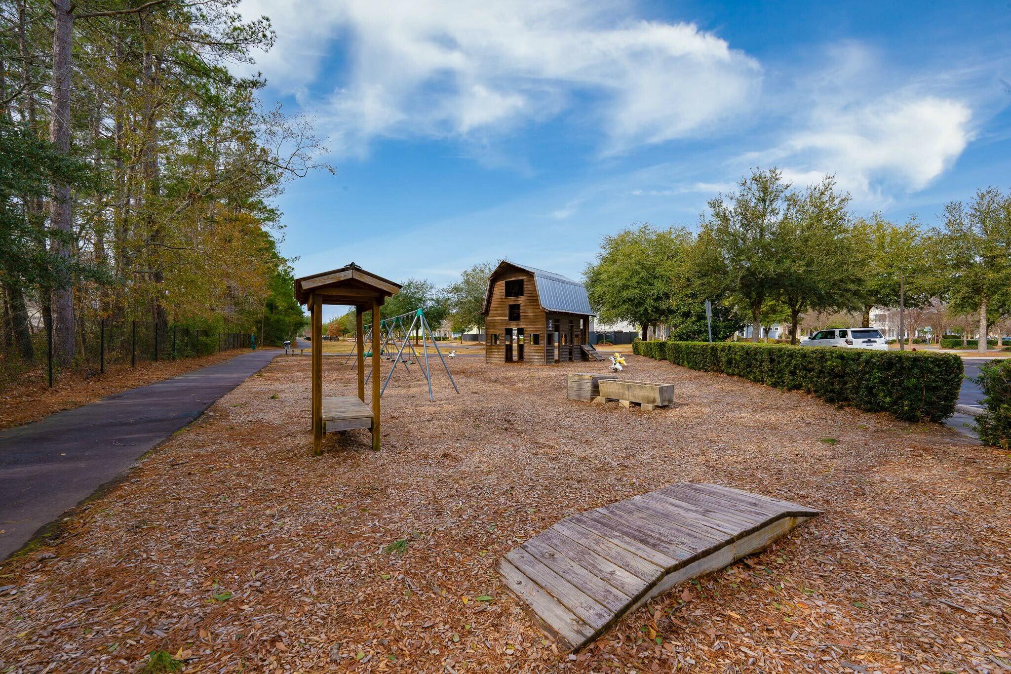 889 Carnes Crossing Summerville, SC 29486 - Photo 52 of 55 Amenities