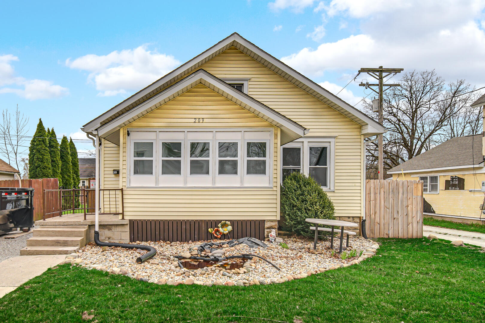 209 Lincoln Street Rensselaer, IN 47978 - Photo 1 of 22 1620x1080