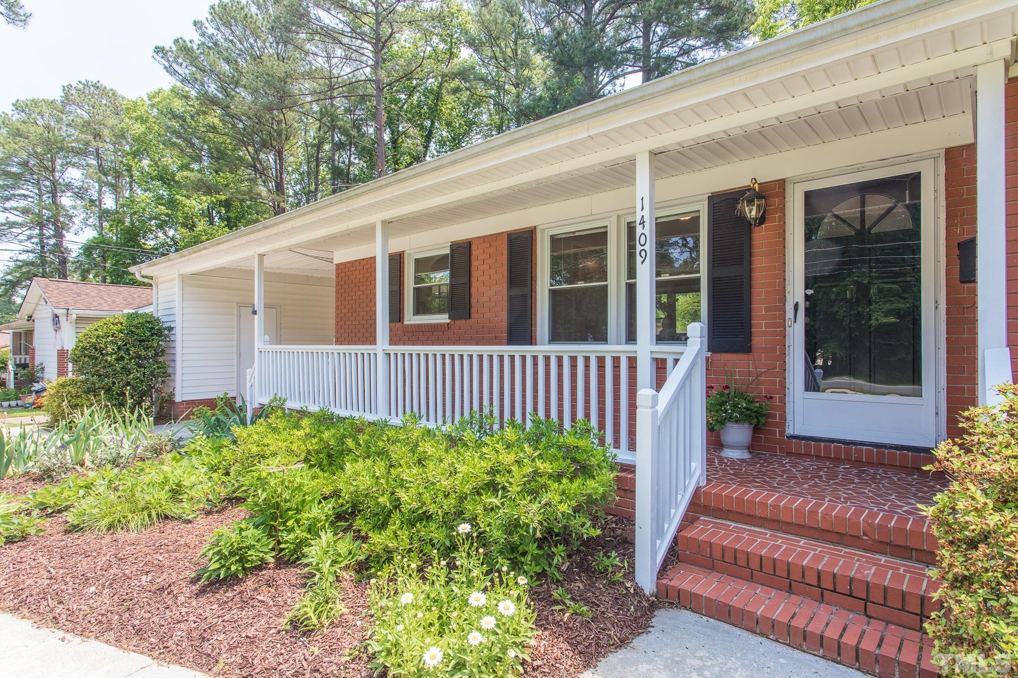 1409 Vandora Springs Road Garner, NC 27529 - Photo 4 of 26 Gallery Image 4