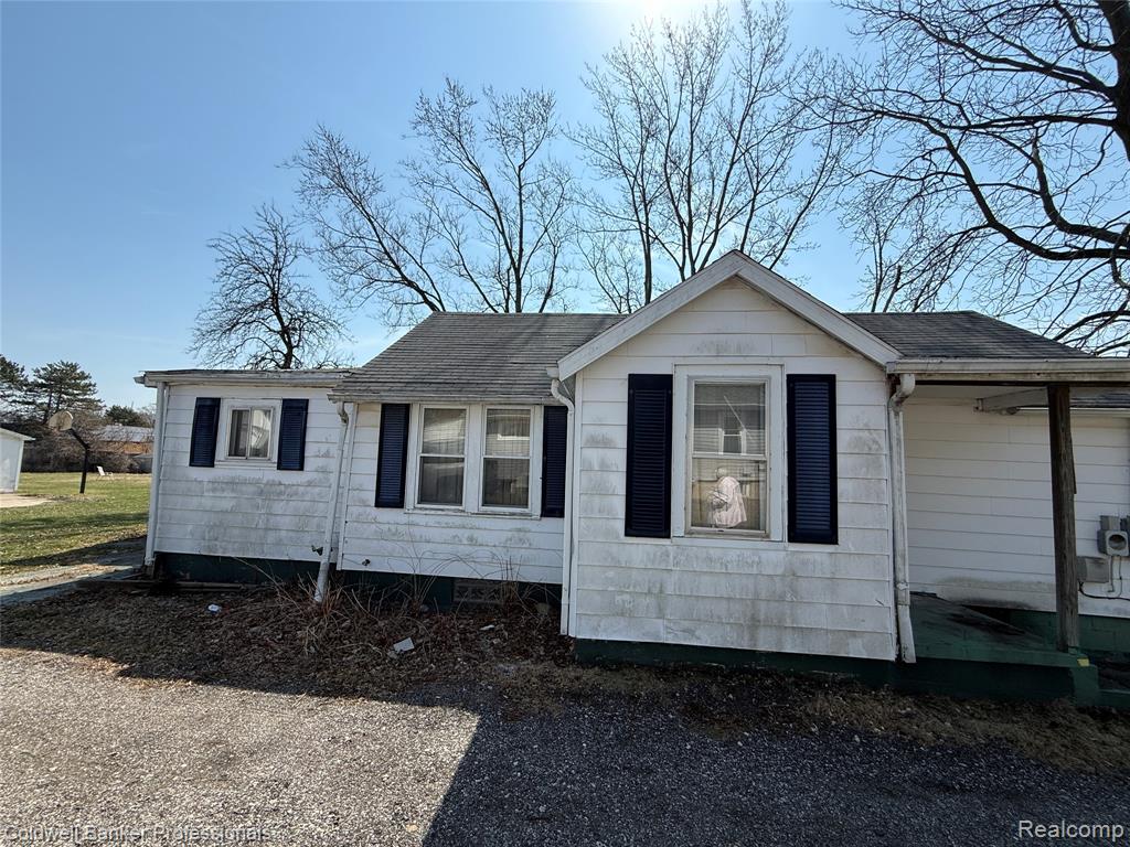 2931 Grant Road Rochester Hills, MI 48309 - Photo 1 of 5