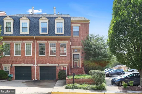 $4,900 | 1454 McLean Mews Court, McLean, VA 22101