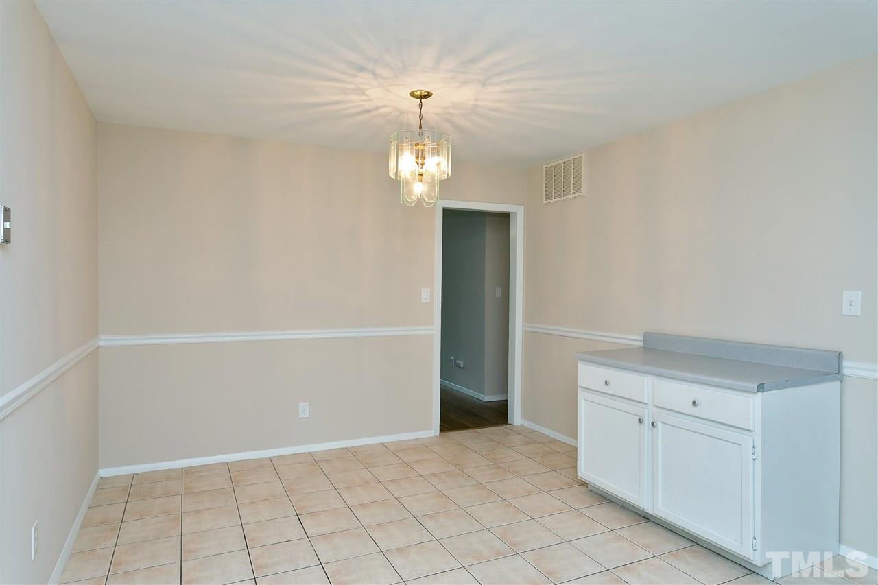 504 East Millbrook Road Raleigh, NC 27609 - Photo 14 of 24