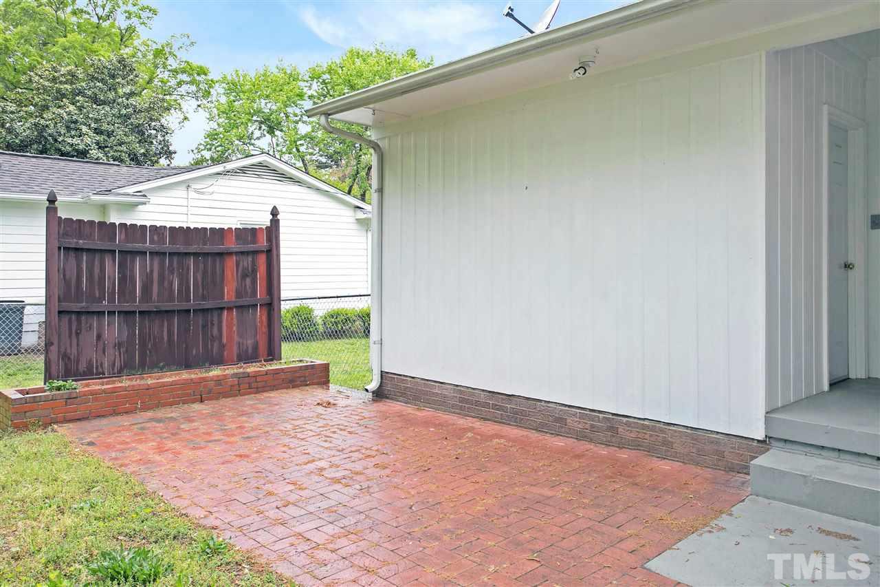 504 East Millbrook Road Raleigh, NC 27609 - Photo 20 of 24