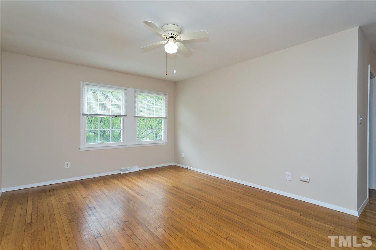504 East Millbrook Road Raleigh, NC 27609 - Photo 23 of 24