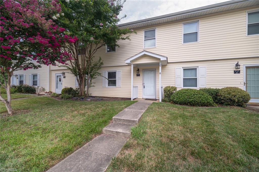 5723 Bramblegate Road Greensboro, NC 27409 - Photo 3 of 26 Gallery Image 3