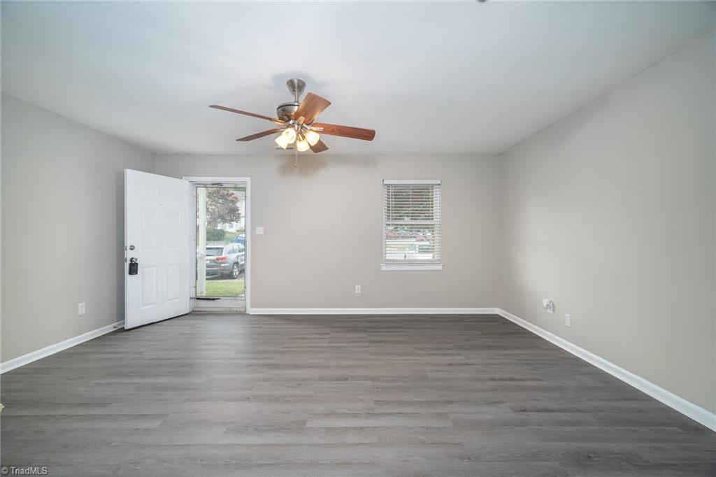 5723 Bramblegate Road Greensboro, NC 27409 - Photo 8 of 26 Gallery Image 8