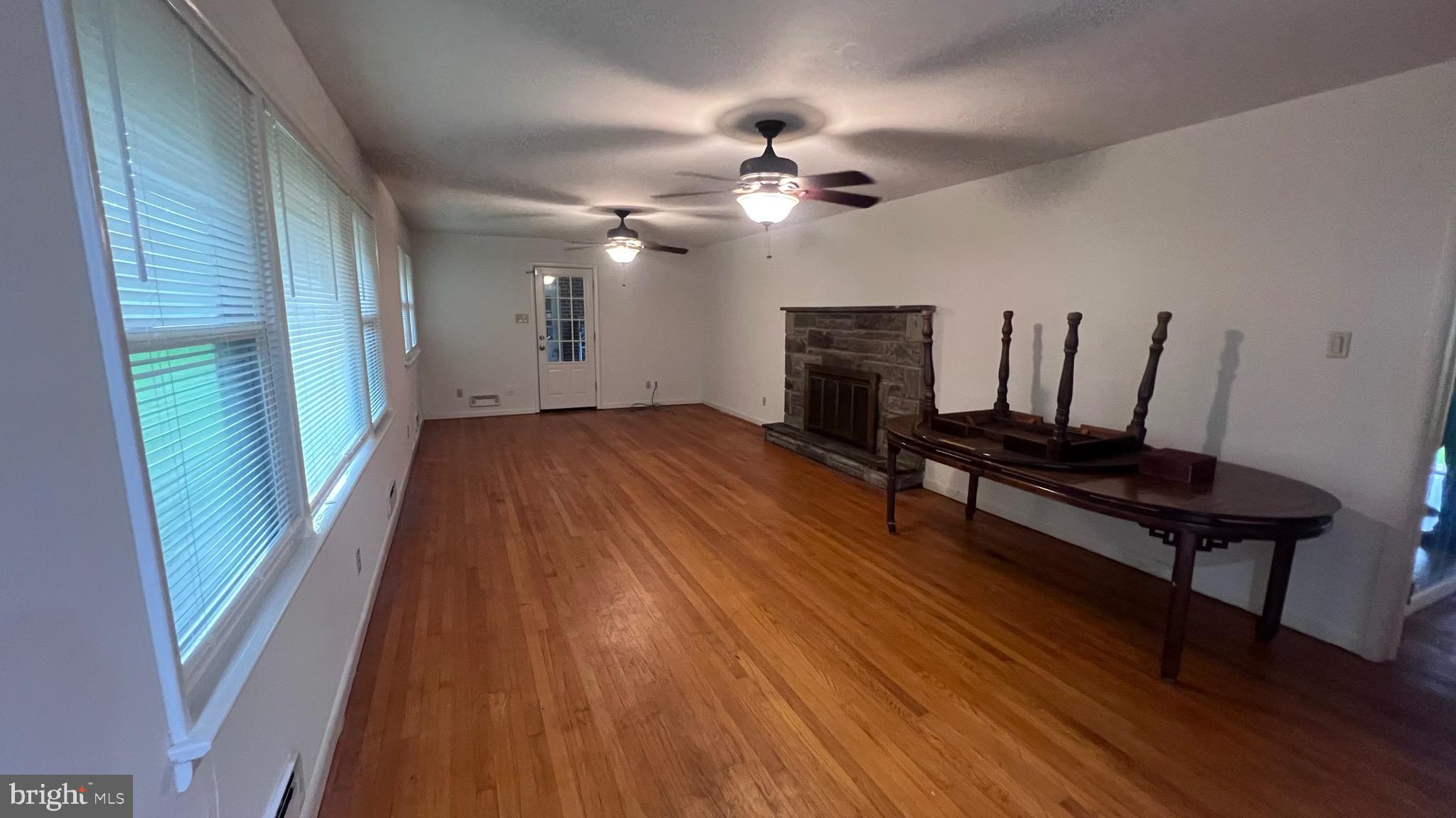 2 Warwick Road Stratford, NJ 08084 - Photo 4 of 12
