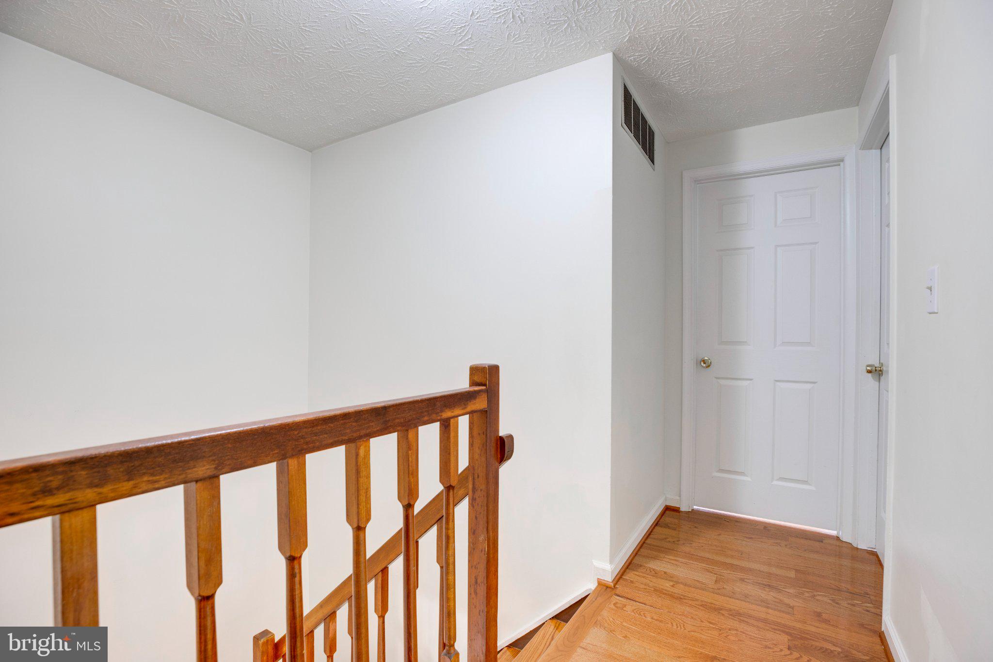 1604 Barnstead Drive Reston, VA 20194 - Photo 17 of 36 Gallery Image 17