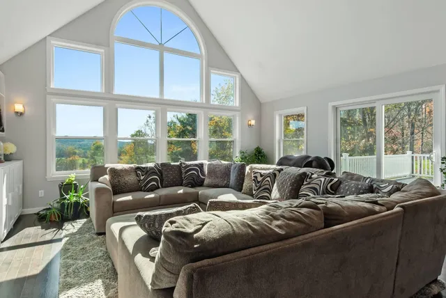 $1,490,000 | 846 Highway 12A, Plainfield, NH 03781