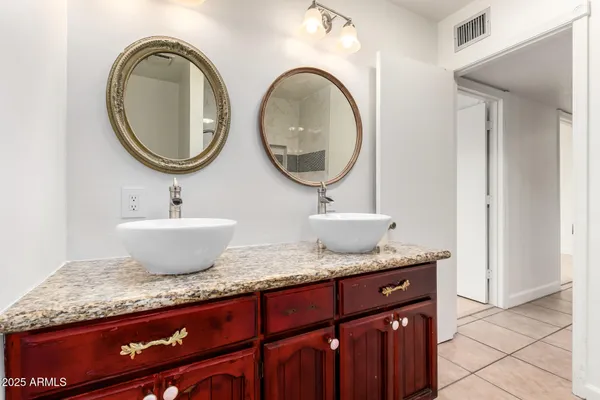 $499,900 | 1924 North Harris Drive, Mesa, AZ 85203