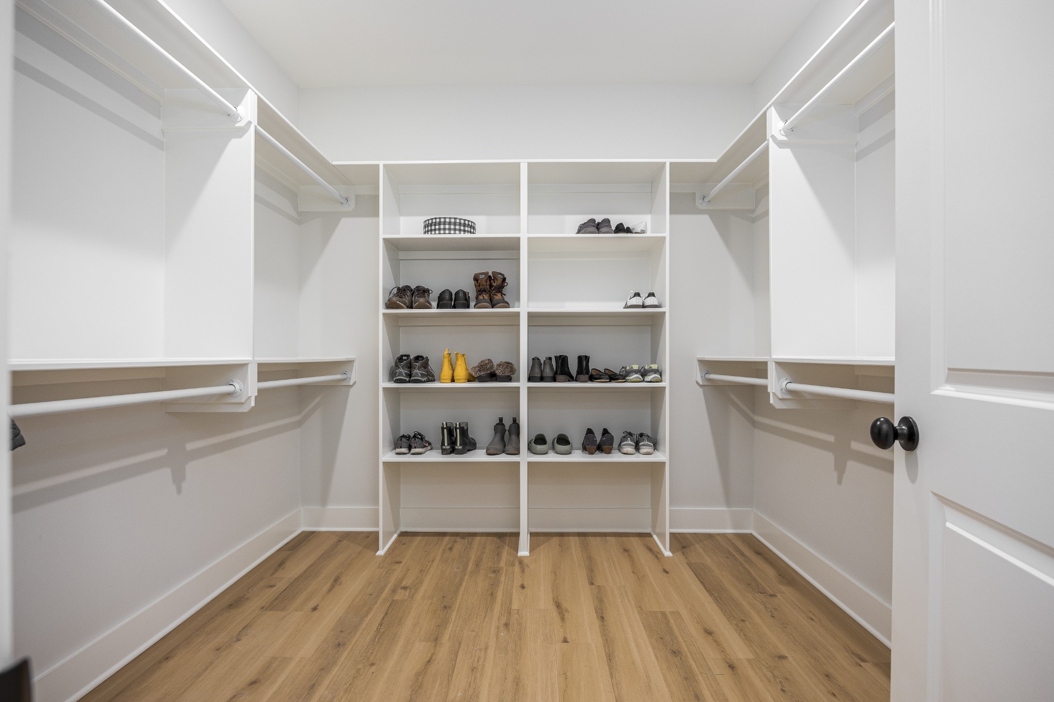 2159 Carpenter Bridge Road Columbia, TN 38401 - Photo 37 of 72 a view of an empty walk in closet