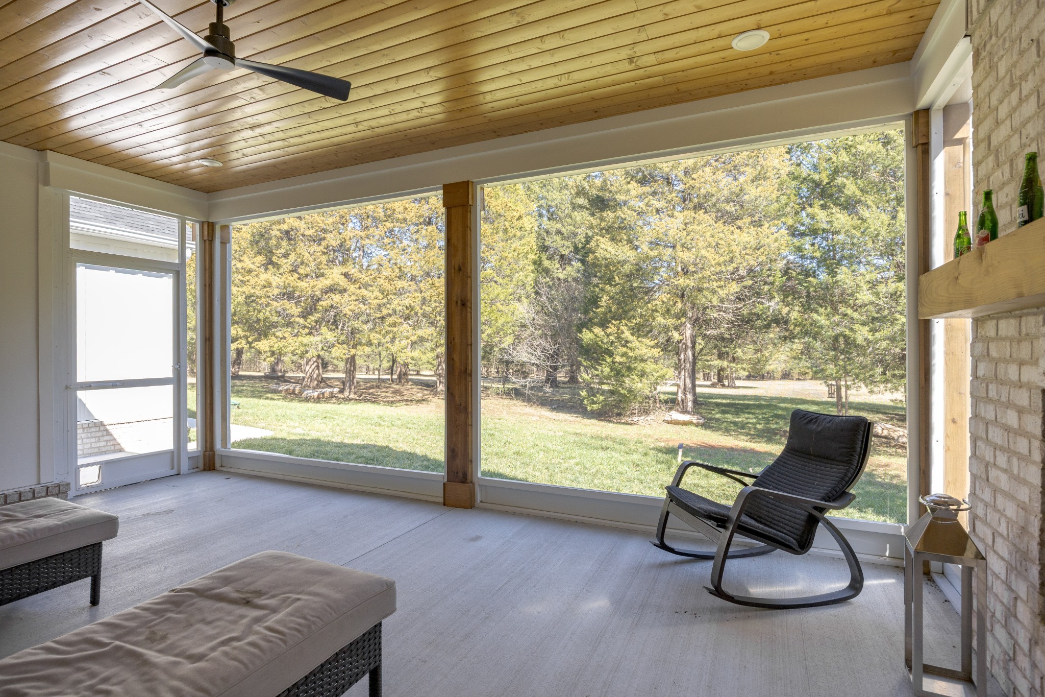 2159 Carpenter Bridge Road Columbia, TN 38401 - Photo 56 of 72 a living room with furniture and a large window