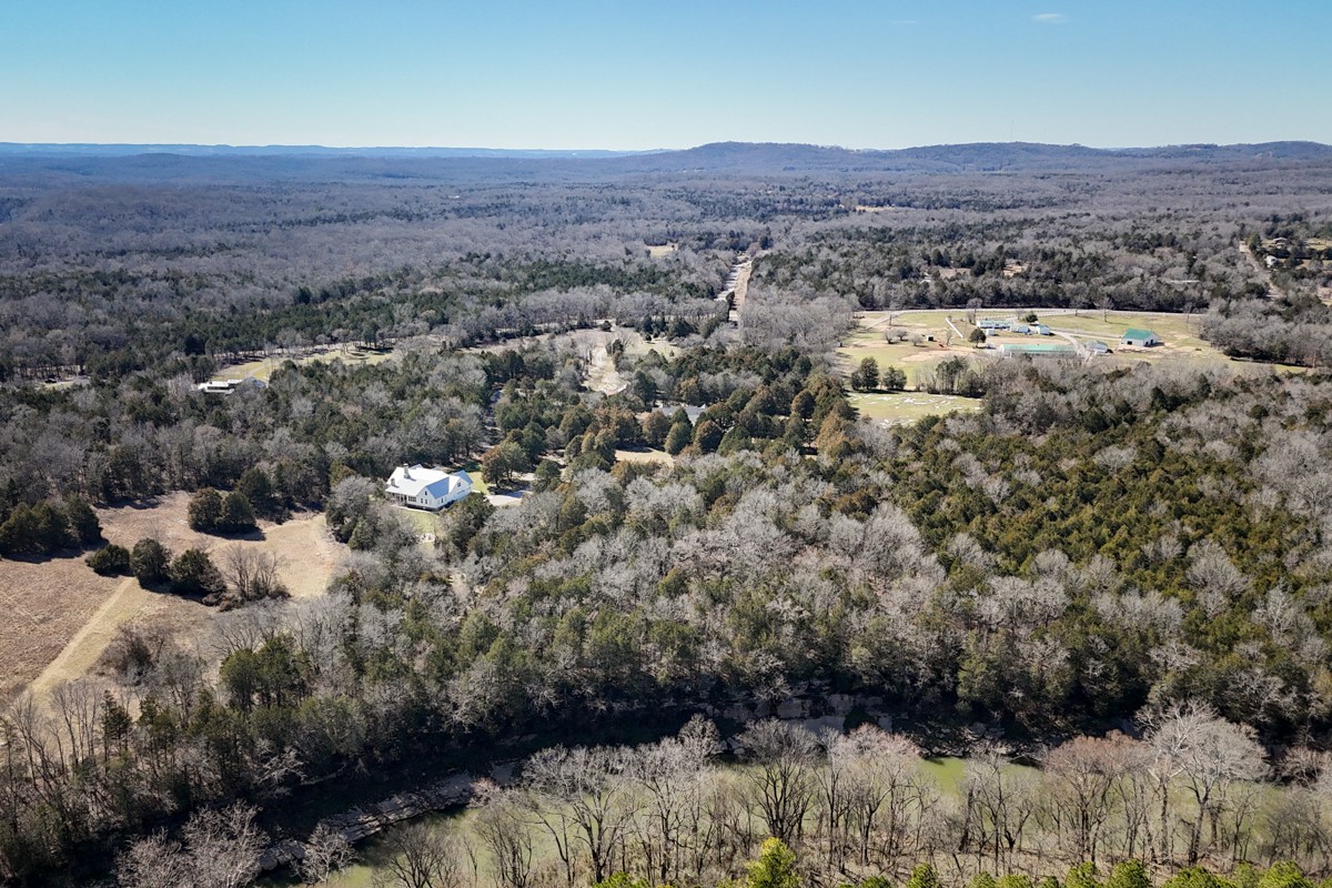 2159 Carpenter Bridge Road Columbia, TN 38401 - Photo 69 of 72 a view of a city with lush green forest