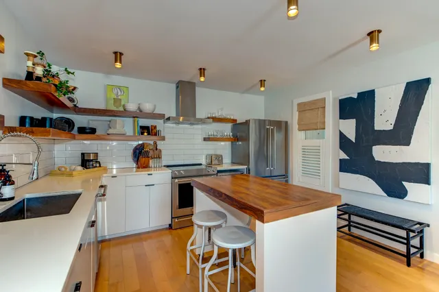 $3,900 | 2057 Middle Street, Unit 11, Sullivans Island, SC 29482