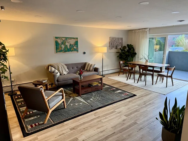 $690,000 | 1206 Greendale Avenue, Unit 201, Needham, MA 02492