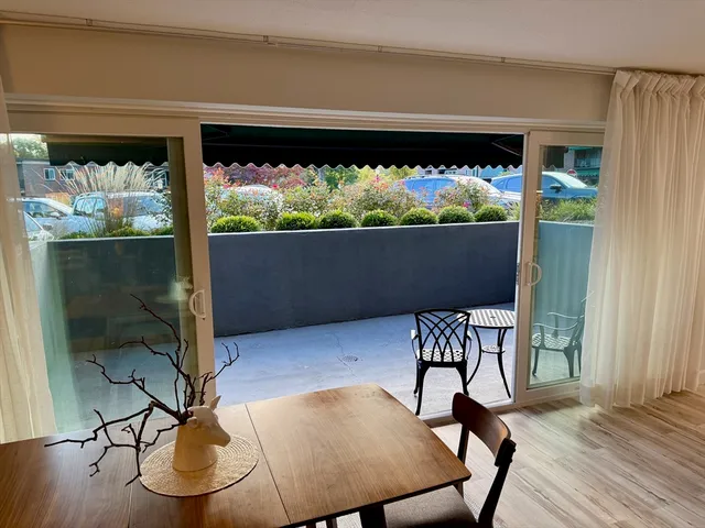 $690,000 | 1206 Greendale Avenue, Unit 201, Needham, MA 02492