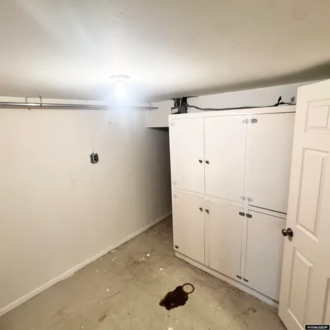 $183,000 | 221 Los Altos Drive, Rawlins, WY 82301