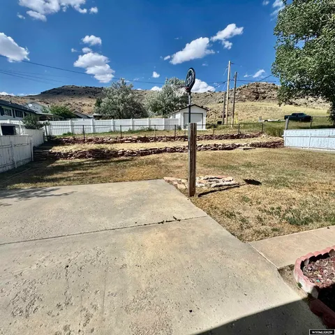 $183,000 | 221 Los Altos Drive, Rawlins, WY 82301
