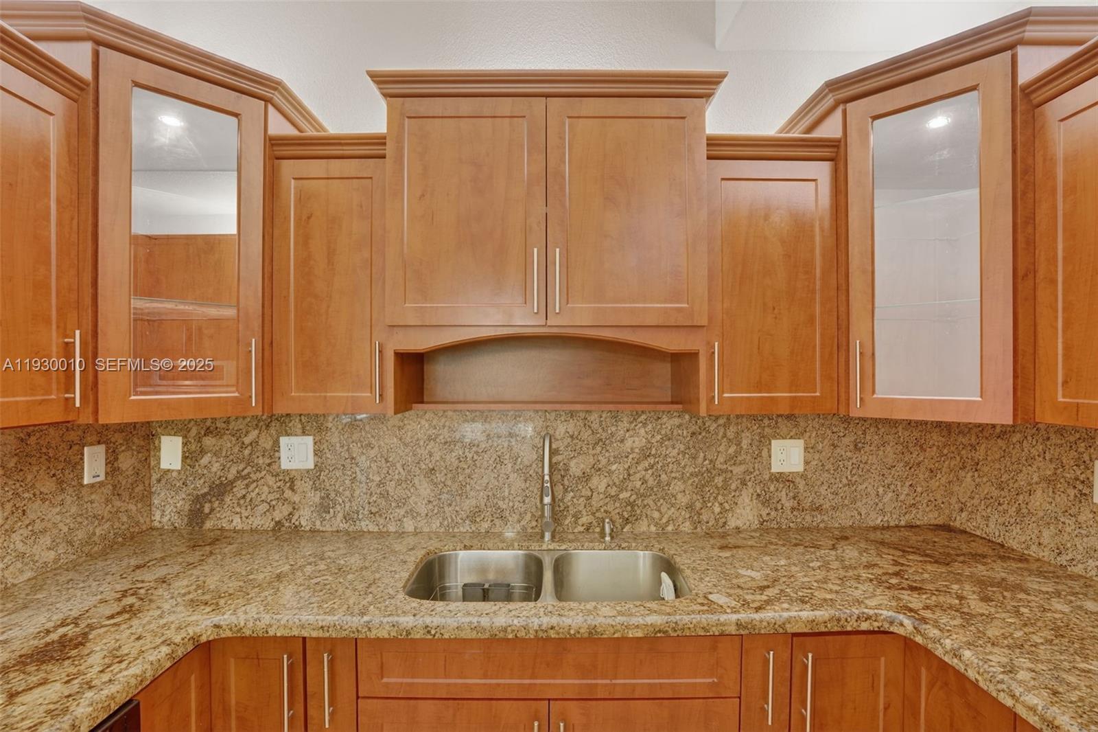 2913 Southwest 13th Street Miami, FL 33145 - Photo 14 of 55