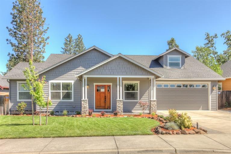 182 Echo Way Eagle Point, OR 97524 - Photo 1 of 35 Primary Photo