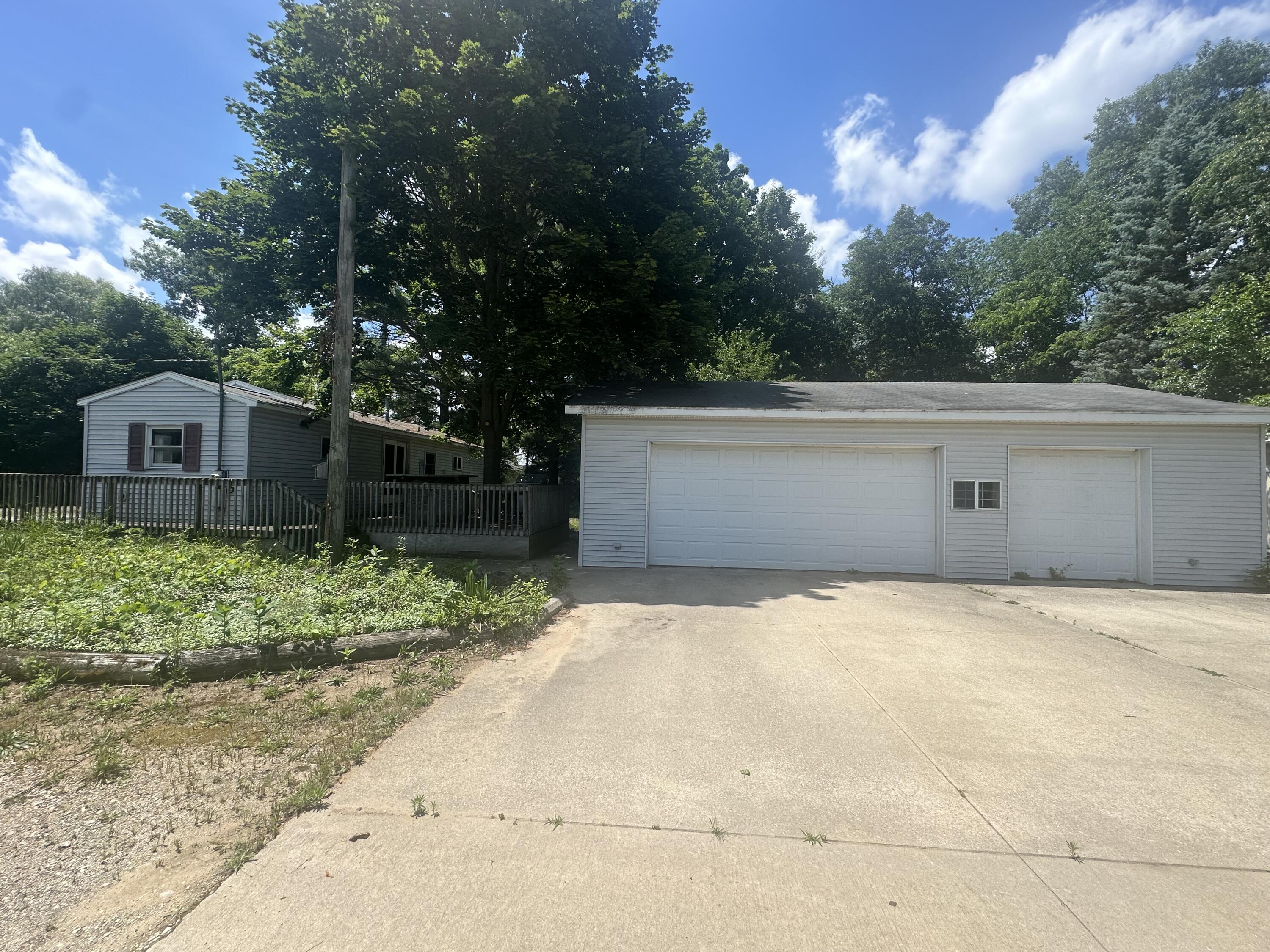 14980 Hall Road Ravenna, MI 49451 - Photo 5 of 22 3.5 stall garage #1
