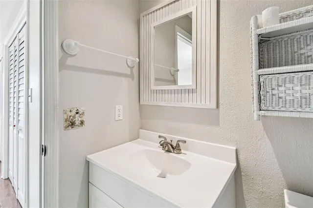 $2,850 | 433 Paula Drive South, Unit 43, Dunedin, FL 34698