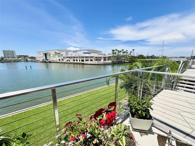 $2,850 | 433 Paula Drive South, Unit 43, Dunedin, FL 34698