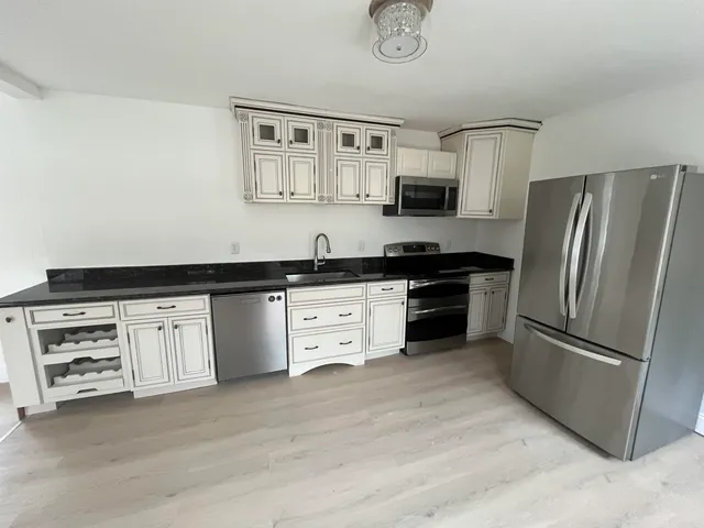 $3,000 | 51 South Street, Unit A, Rollinsford, NH 03869