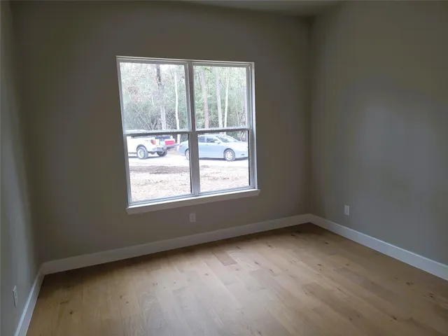 $985,000 | 2 Lake Forest Drive, Conroe, TX 77384