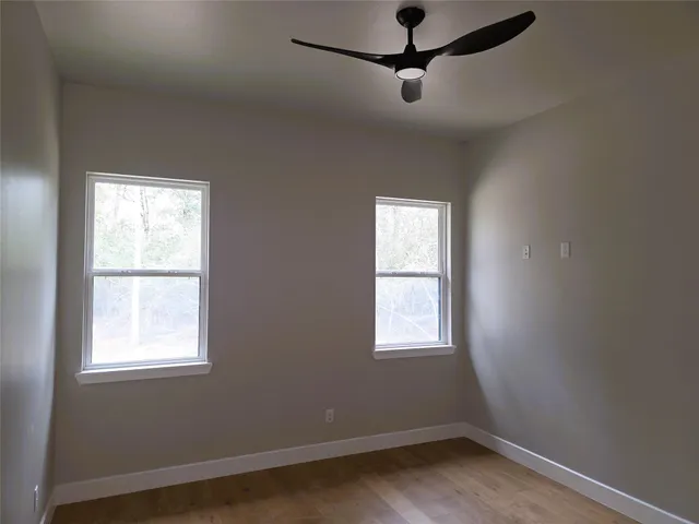 $985,000 | 2 Lake Forest Drive, Conroe, TX 77384