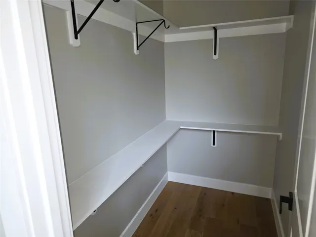 $985,000 | 2 Lake Forest Drive, Conroe, TX 77384