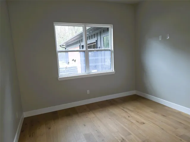 $985,000 | 2 Lake Forest Drive, Conroe, TX 77384