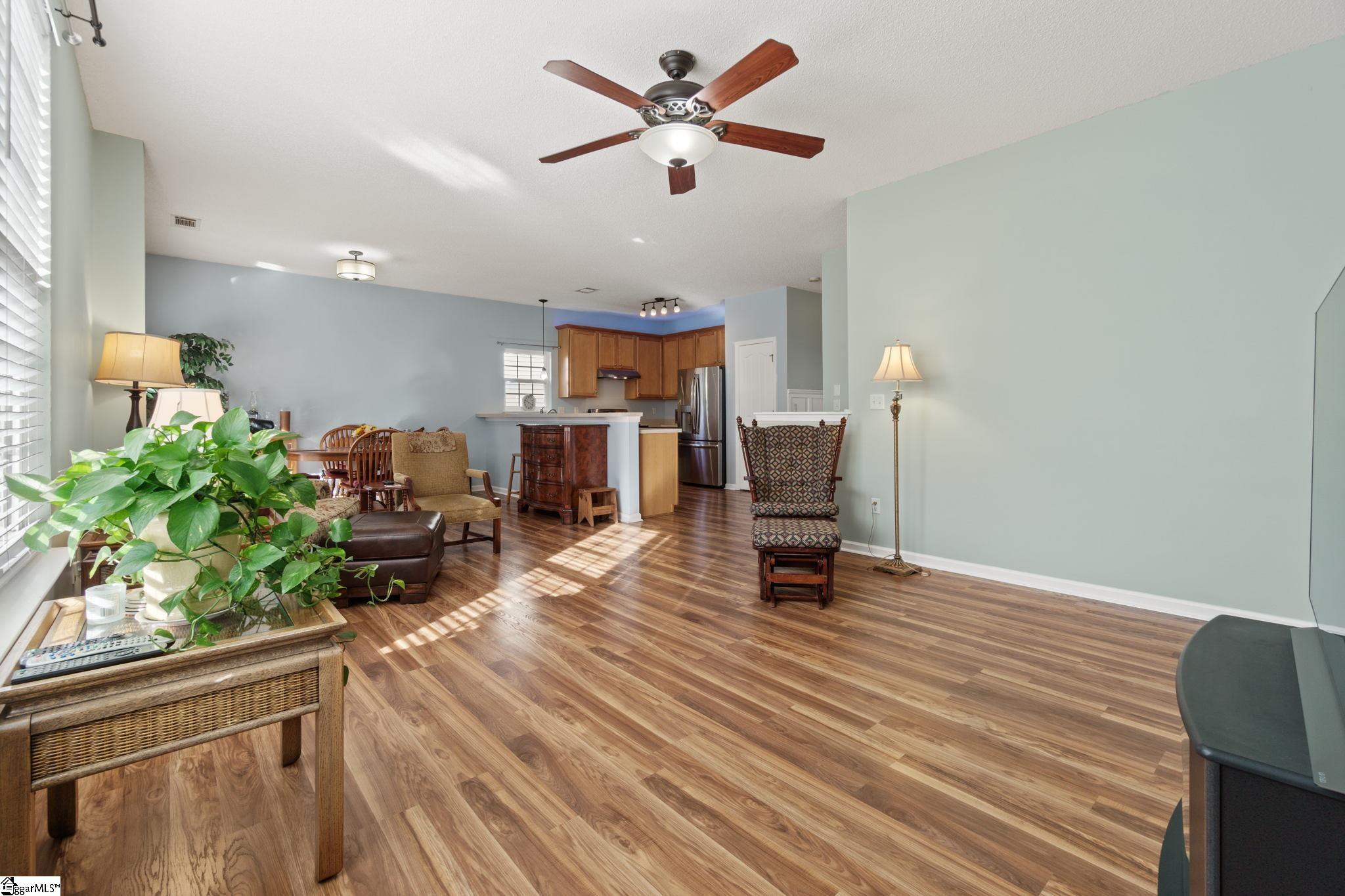 322 Highgate Circle Greer, SC 29650 - Photo 5 of 36 Gallery Image 5