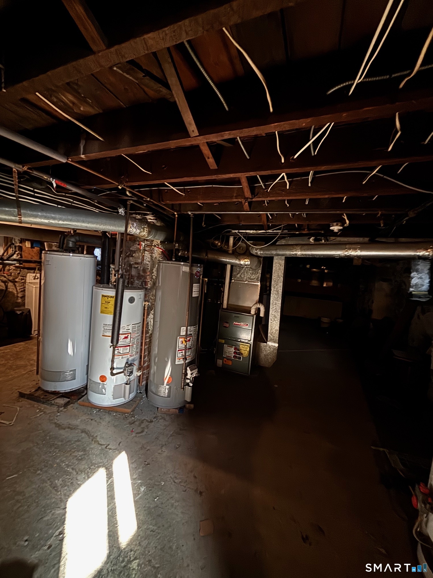 203 Lenox Avenue Bridgeport, CT 06605 - Photo 5 of 12 a view of water heater room