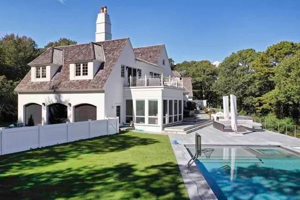 a view of deck with patio