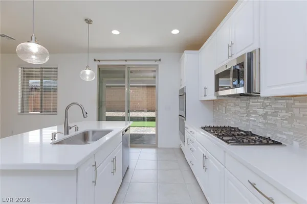 $2,850 | 10117 Heron Lake Avenue, Las Vegas, NV 89178