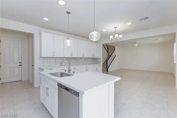 $2,850 | 10117 Heron Lake Avenue, Las Vegas, NV 89178