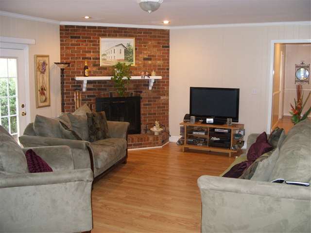 105 Ladbroke Road Greenville, SC 29615 - Photo 3 of 19 Gallery Image 3