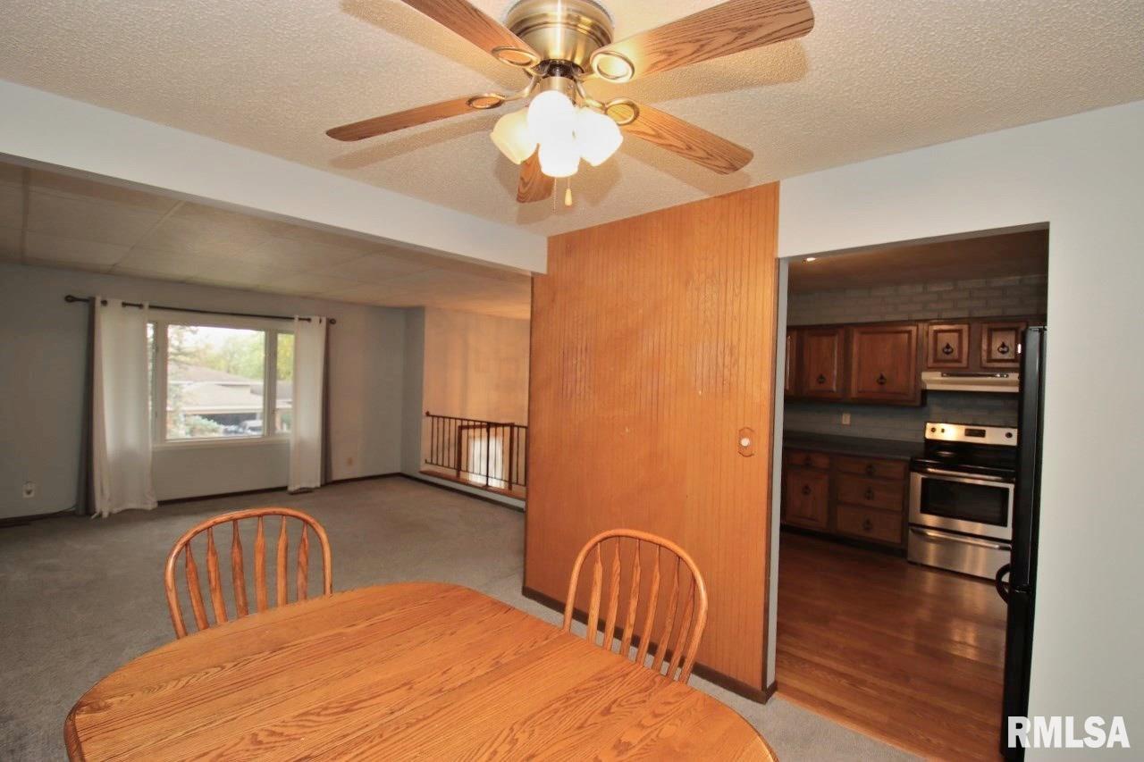 1511 West Queens Court Road Peoria, IL 61614 - Photo 19 of 79